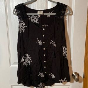 Knox Rose Black and Cream Sleeveless Top